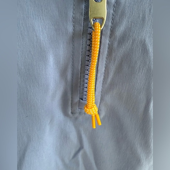 NWT • The North Face V Windbreaker • S • periwinkle gold - Picture 6 of 9